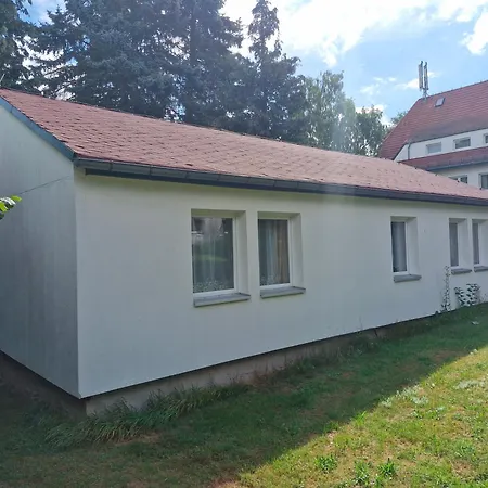 2 - 4-raum-wohnung Mit Kueche Und 2 Wc Duschen In Ohrdruf-crawinkel *